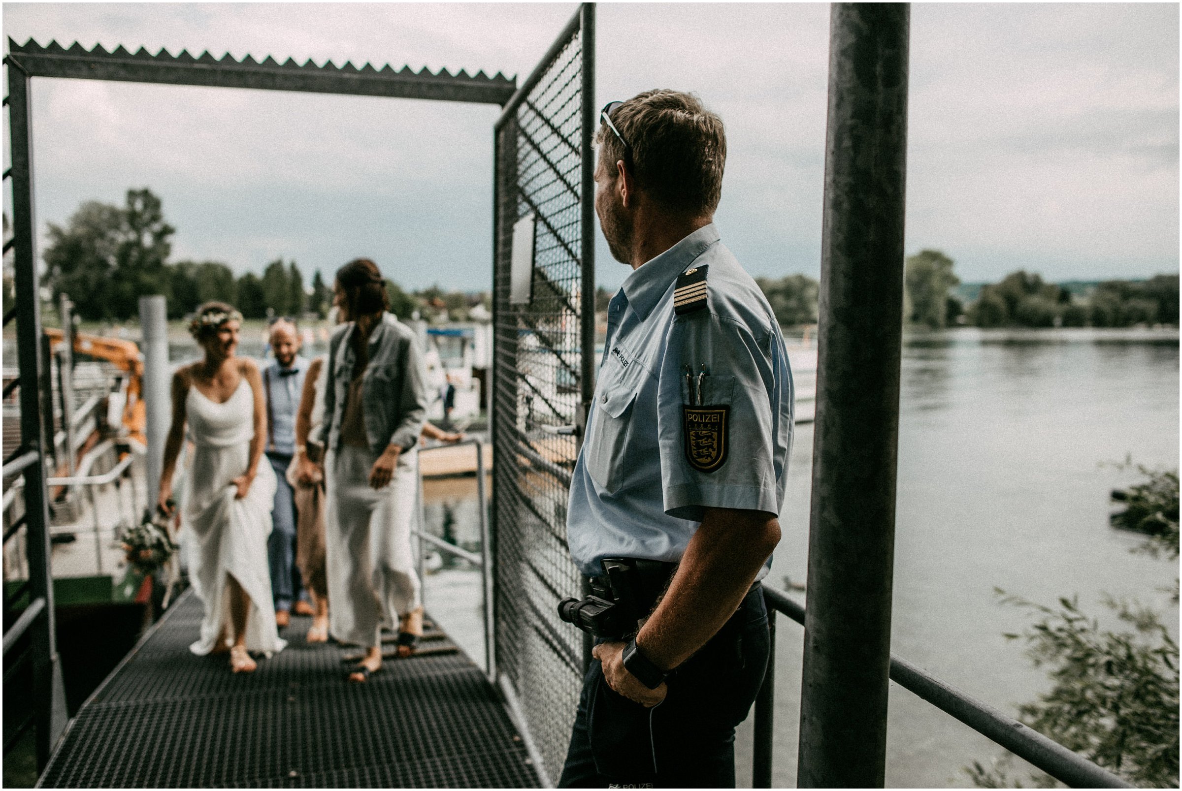 Wiesenhochzeit: Kapitän lässt die Gäste vom Schiff