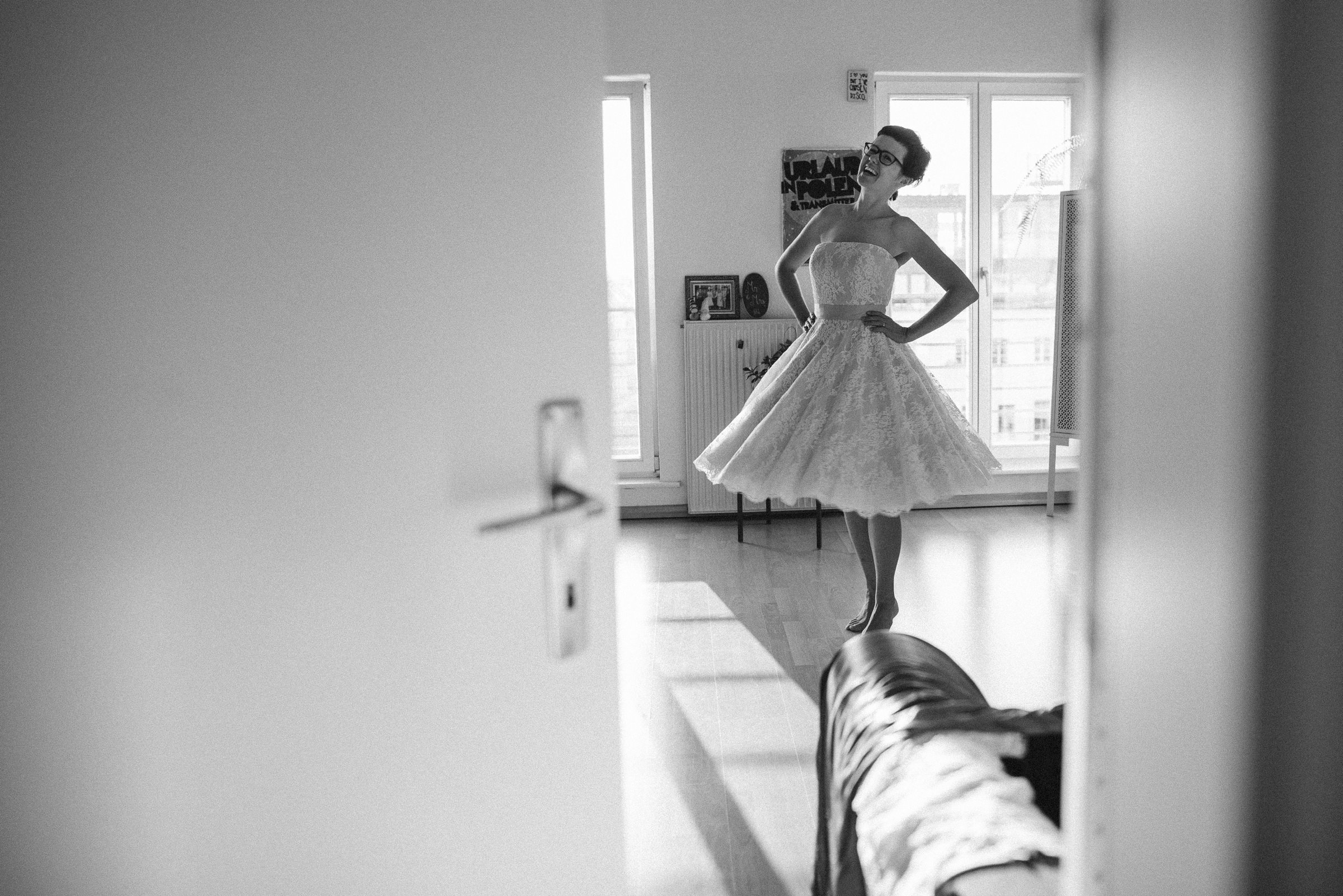 Hochzeit in Berlin: strahlende Braut im Brautkleid