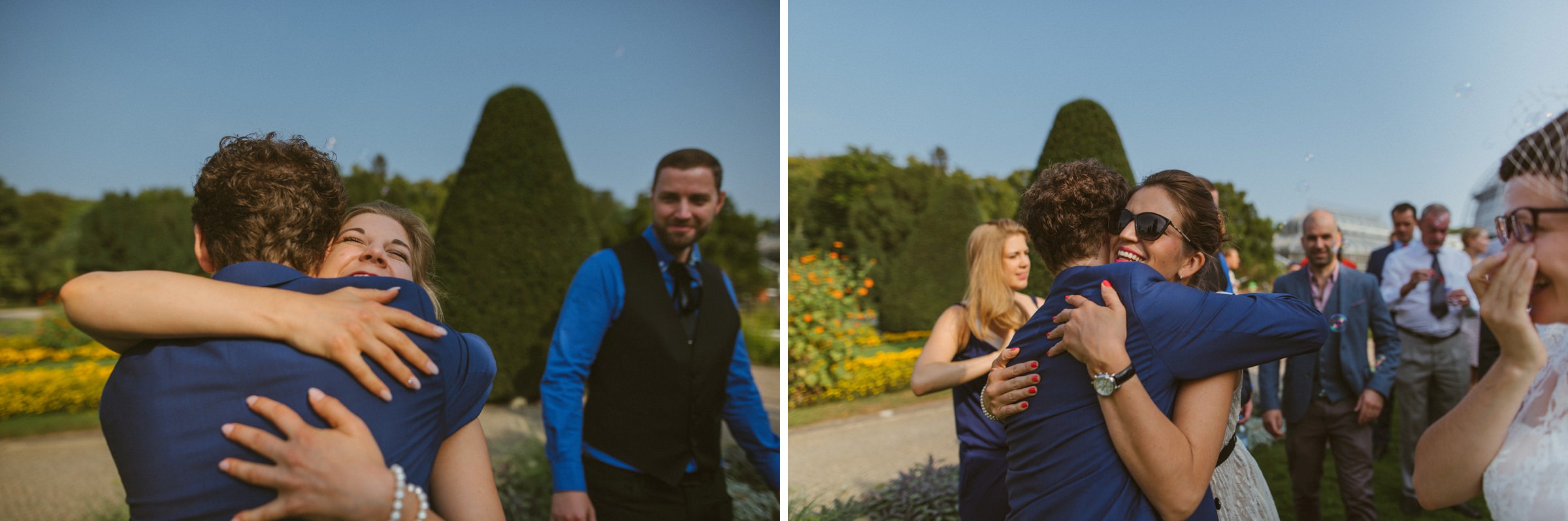Hochzeit in Berlin: Hochzeitsgäste gratulieren dem Bräutigam