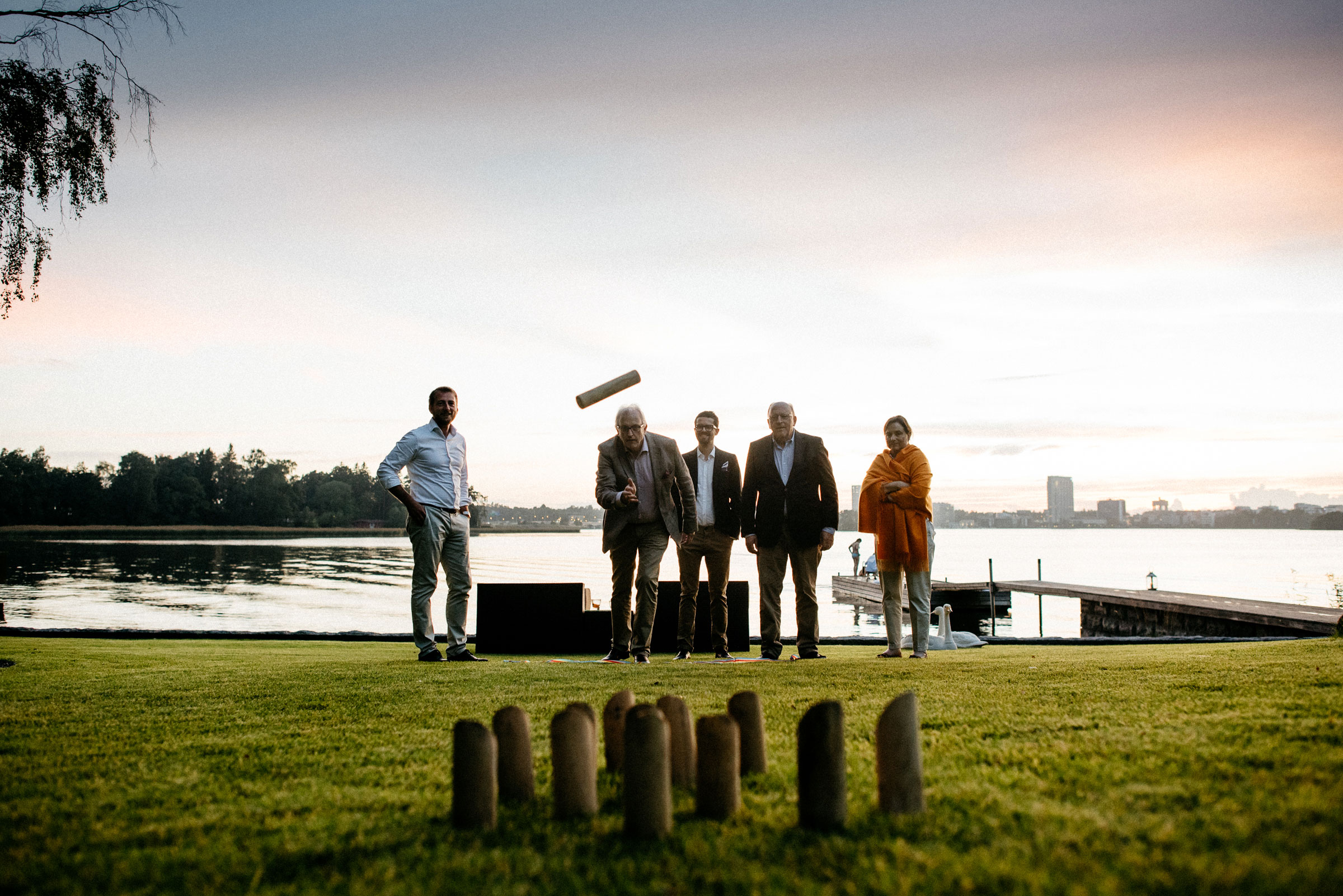 finnische Hochzeit: Hochzeitsgäste beim Wikinger-Schach