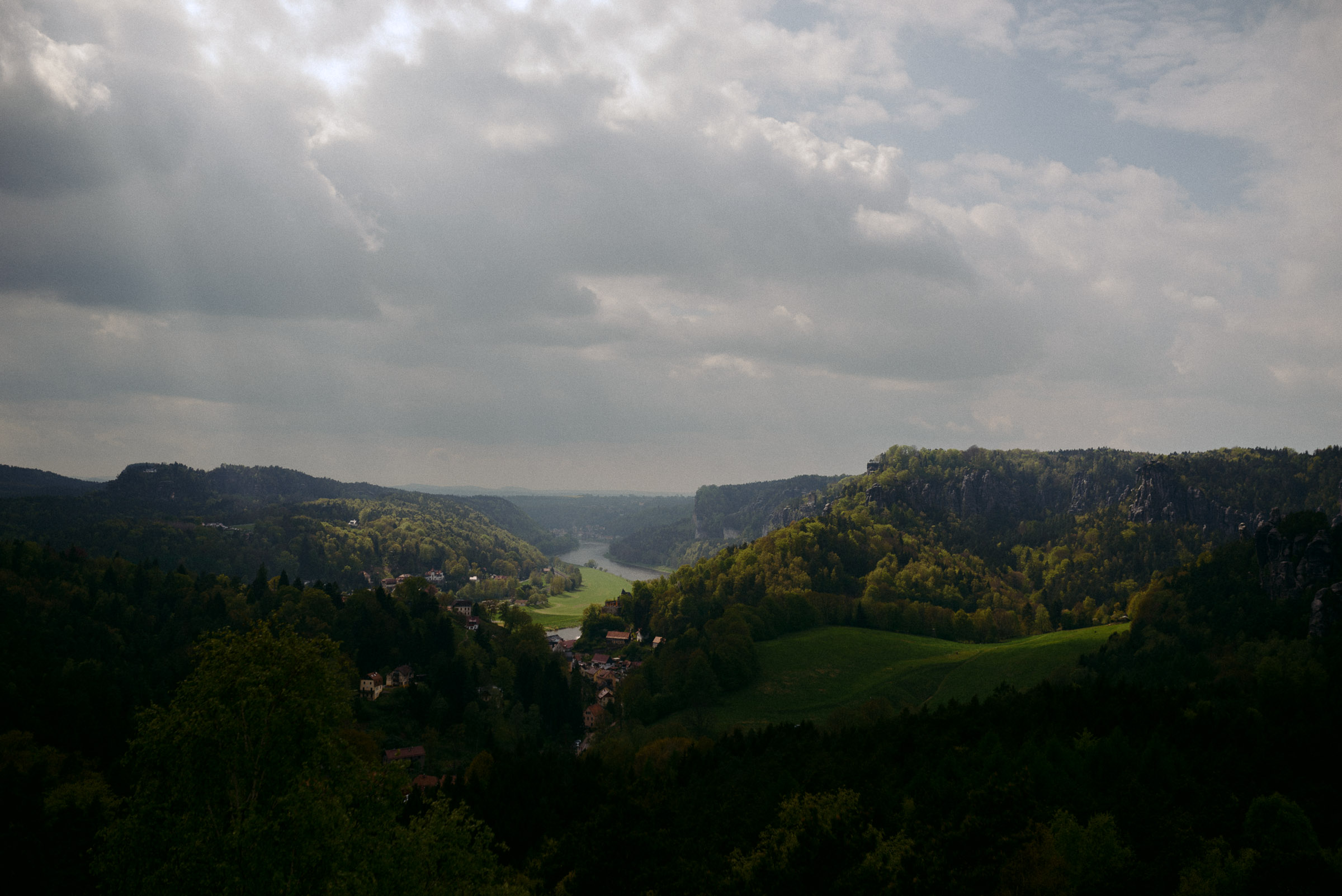 Outdoor-Hochzeit: Landschaftsaufnahme der Sächsischen Schweiz