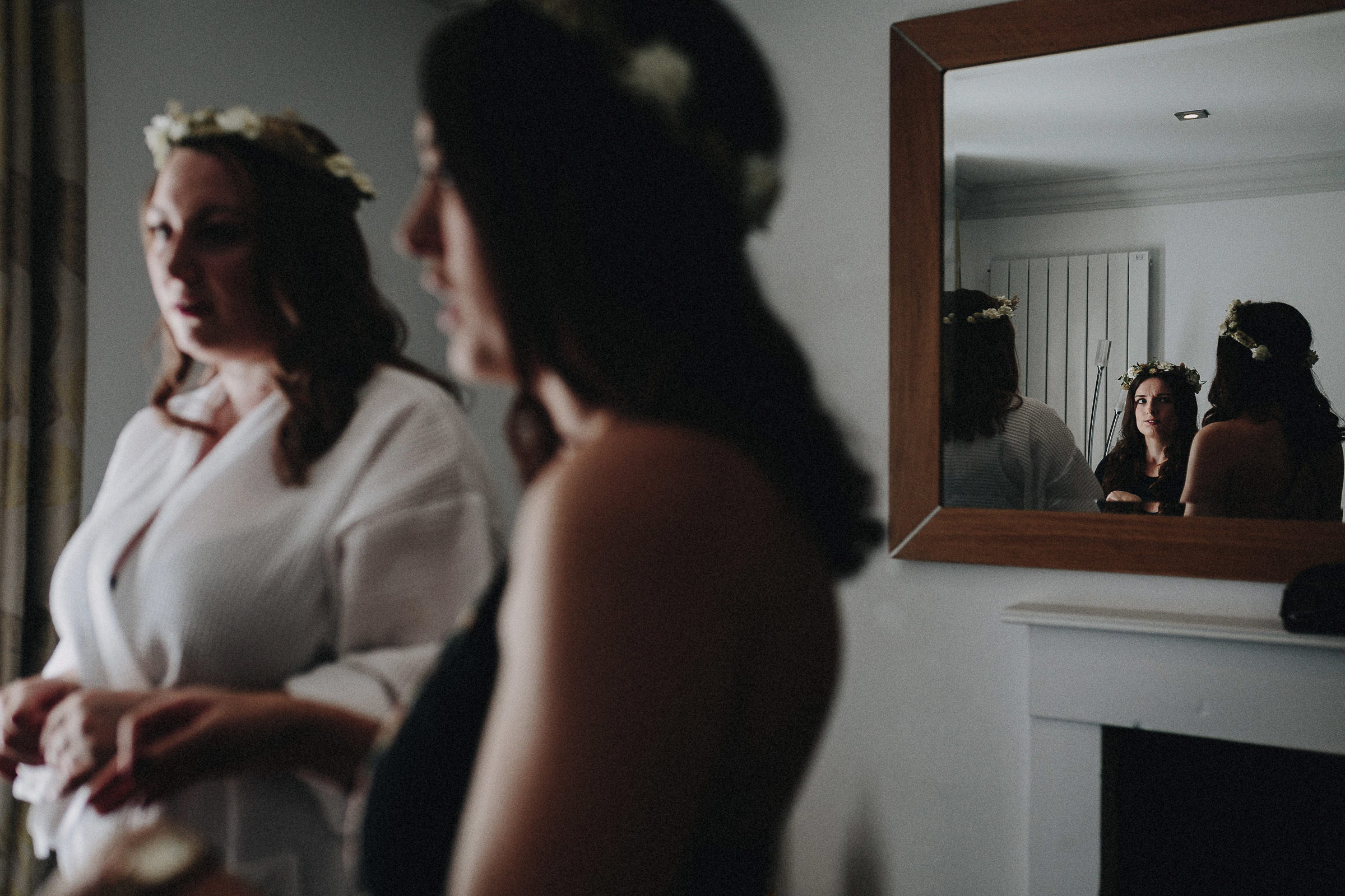 Britische Hochzeit: Braut mit Brautjungfern