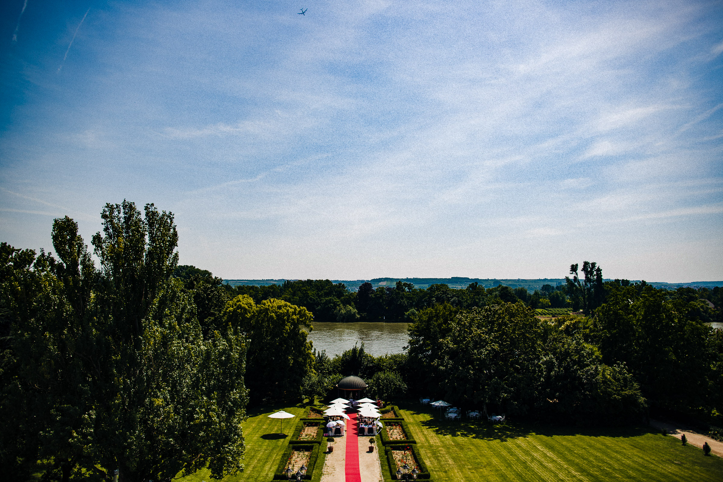 Schlosshochzeit: Blick auf den Ort der Trauung im Schlossgarten