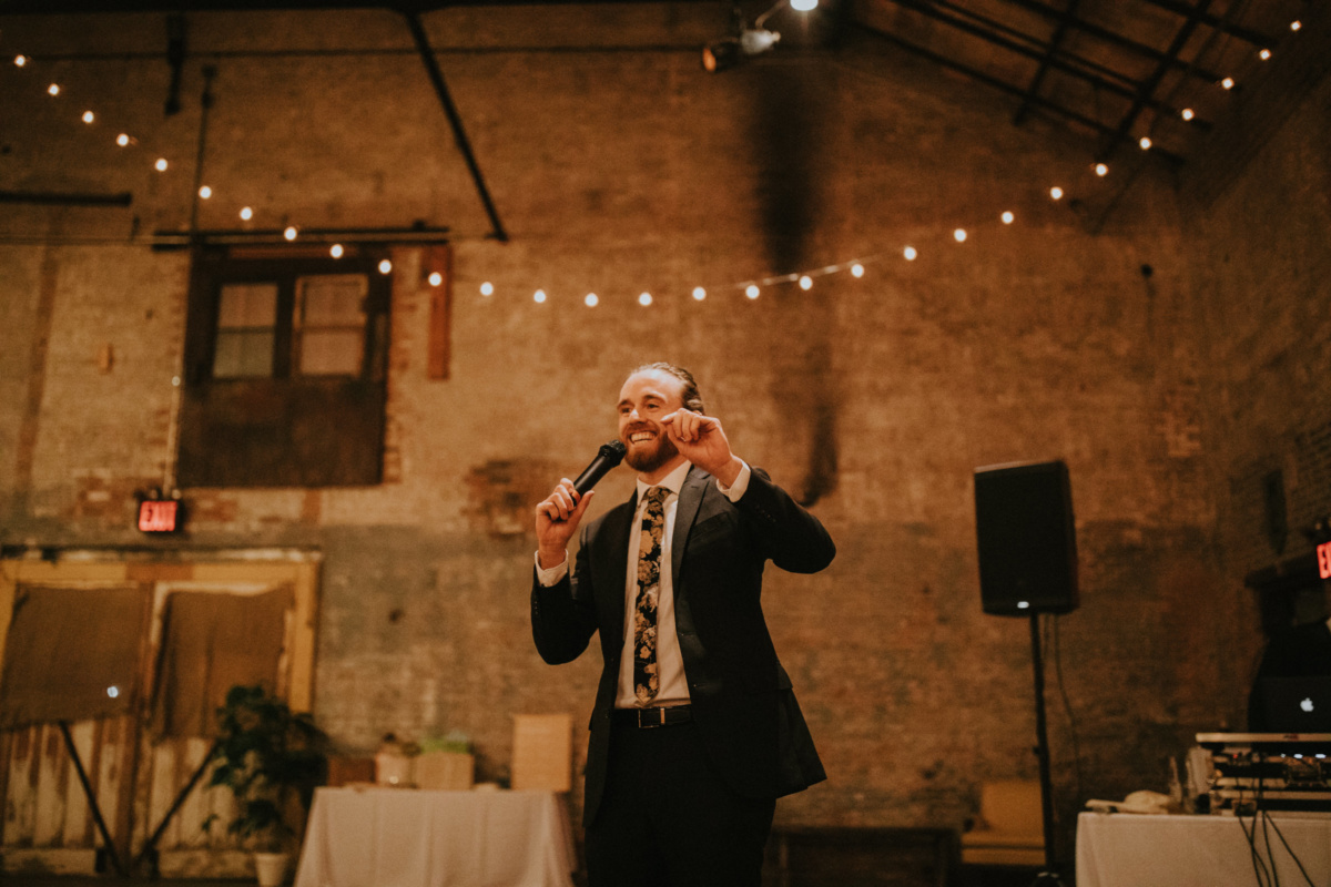 Hochzeit in New York - Bräutigam hält eine Rede