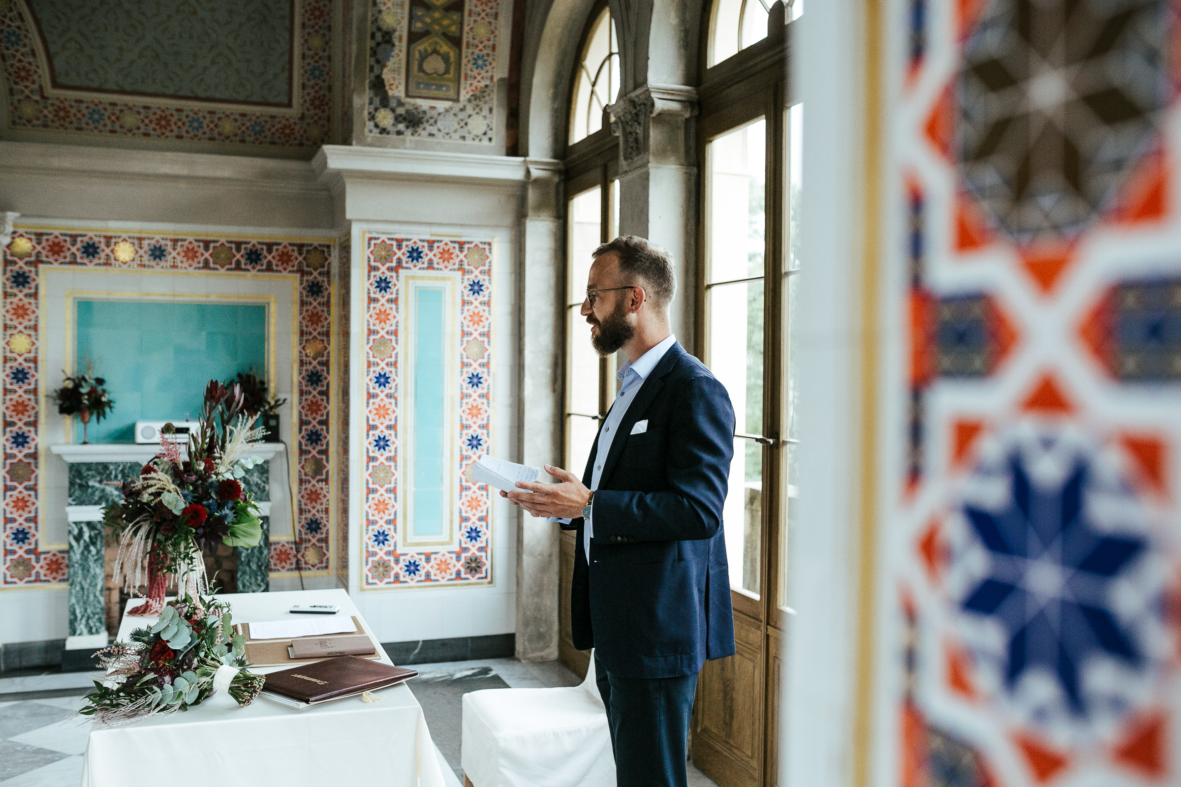Septemberhochzeit: ein Freund hält eine Rede