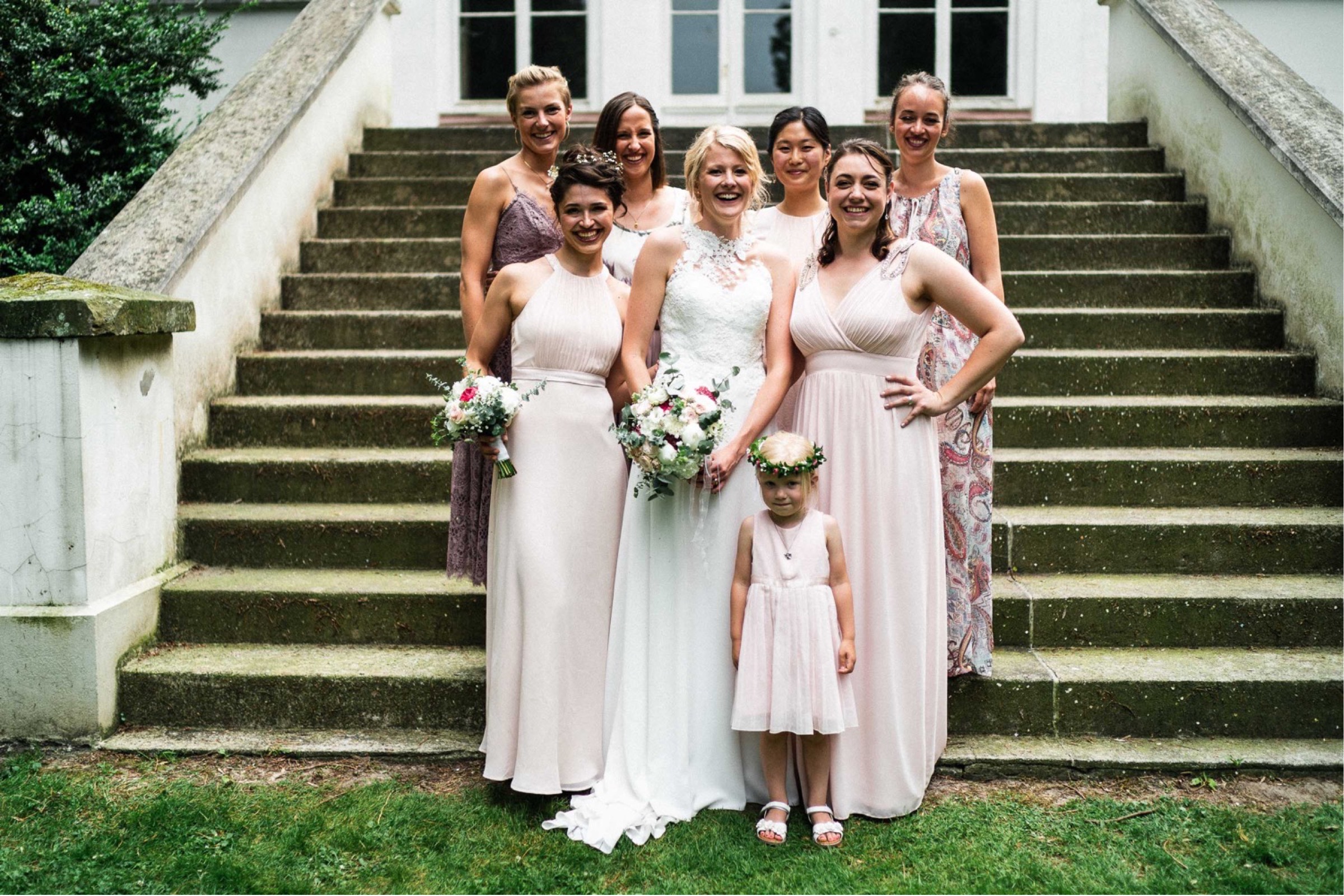 Hochzeit in Paderborn: Braut mit Brautjungfern