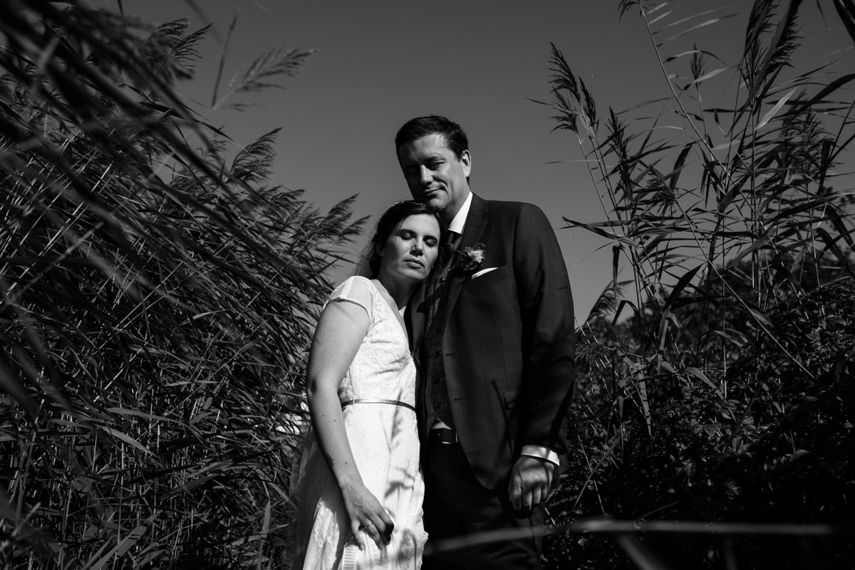 Strandhochzeit in Kiel: Portraitaufnahme des Brautpaares