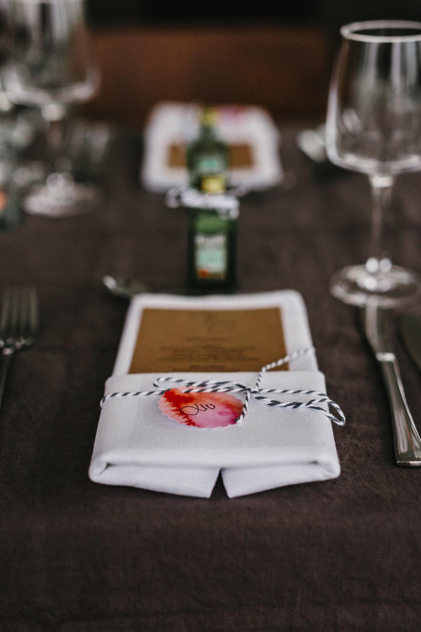 Urbane Hochzeit: Tischpapeterie